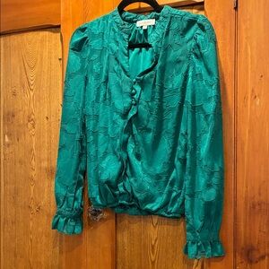 5/25$ 🎄 Emerald Ruffle Blouse